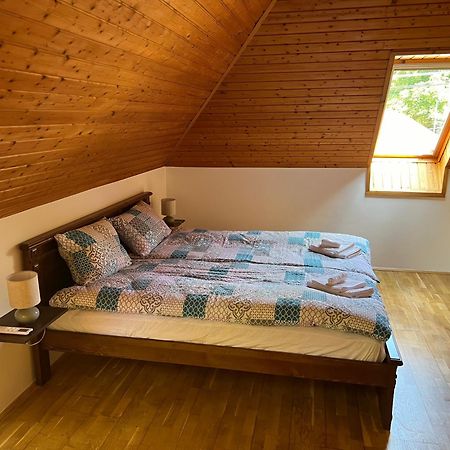 Bor Es Kenyer Hotel Hegymagas Екстериор снимка