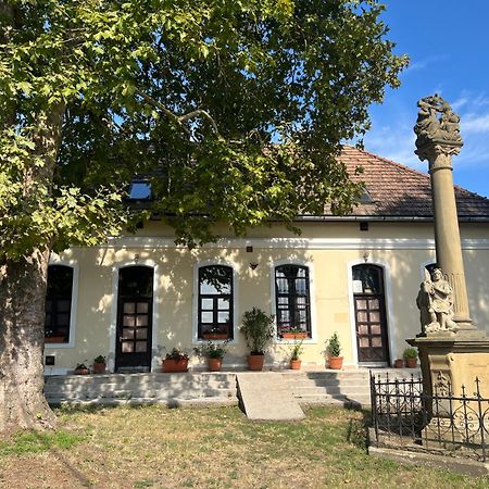 Bor Es Kenyer Hotel Hegymagas Екстериор снимка