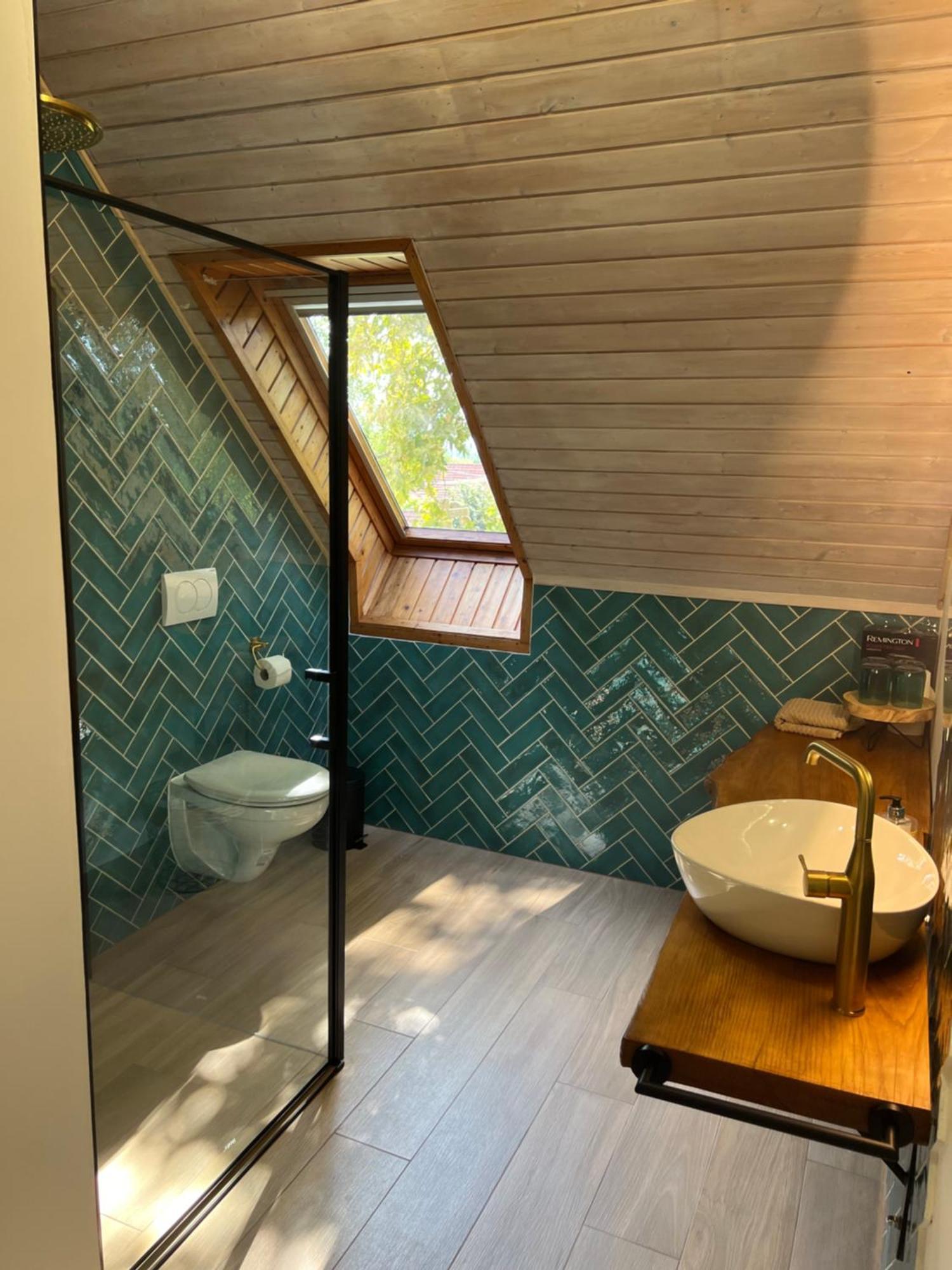 Bor Es Kenyer Hotel Hegymagas Екстериор снимка